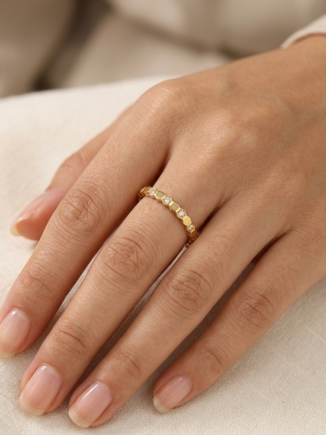 Travel Accessories As Gifts - 1 Buah Cincin Baja Tahan Karat