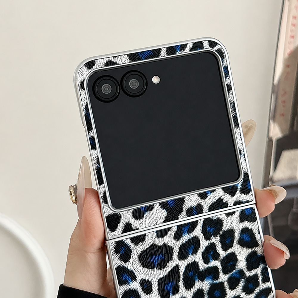 Casing Ponsel Lipat Motif Maca - Travel Accessories Useful ulasan dan harga
